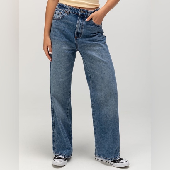 BILLABONG Aaliyah Womens Baggy Denim Jeans - Picture 2 of 4